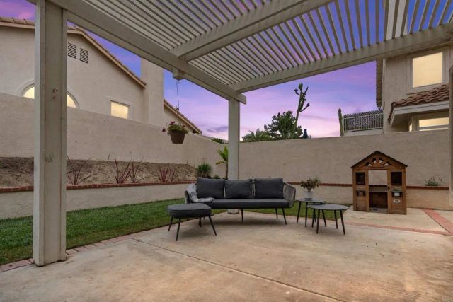 3702 Southridge Way, Oceanside, CA 92056