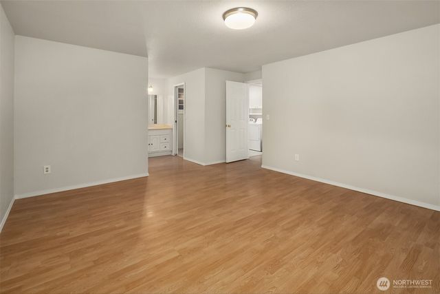 28033 194th Place SE, Kent, WA 98042