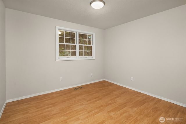 28033 194th Place SE, Kent, WA 98042