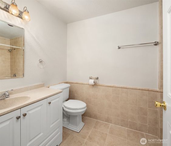 28033 194th Place SE, Kent, WA 98042