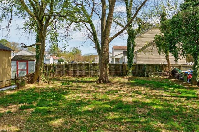 1554 N King ST, Hampton, VA 23669