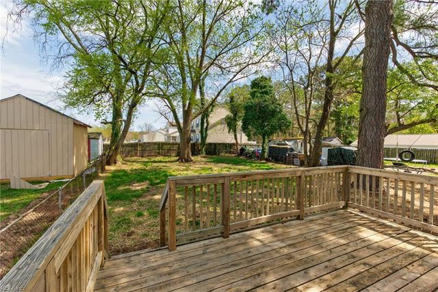 1554 N King ST, Hampton, VA 23669