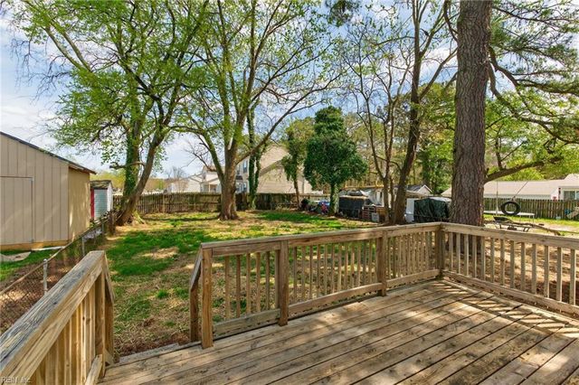 1554 N King ST, Hampton, VA 23669