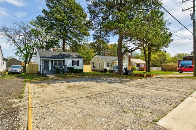 1554 N King ST, Hampton, VA 23669