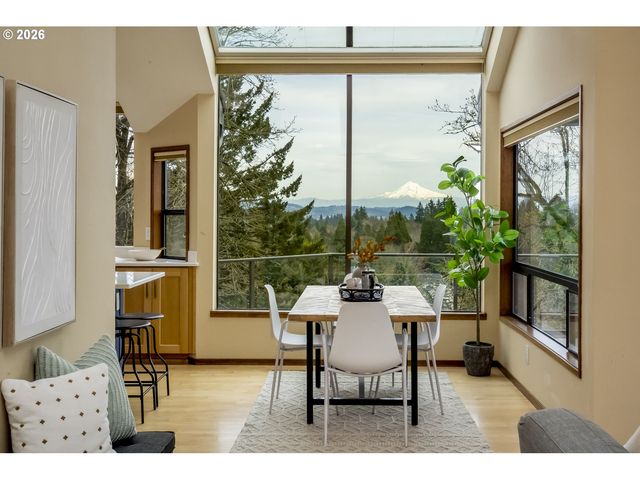 2912 ORCHARD HILL Pl, Lake Oswego, OR 97035