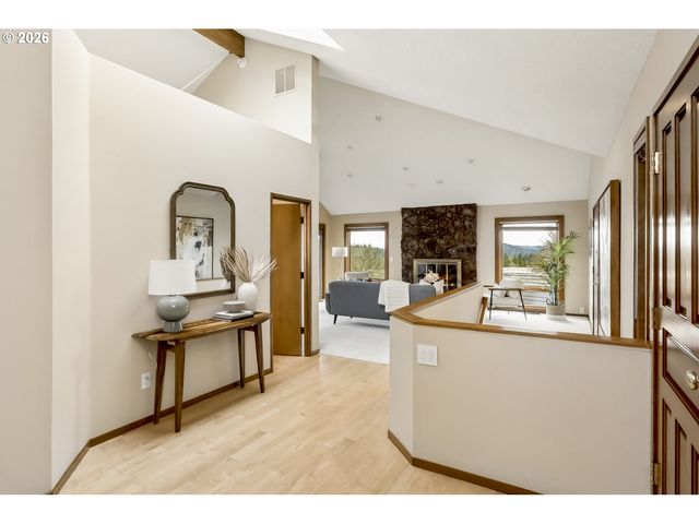 2912 ORCHARD HILL Pl, Lake Oswego, OR 97035