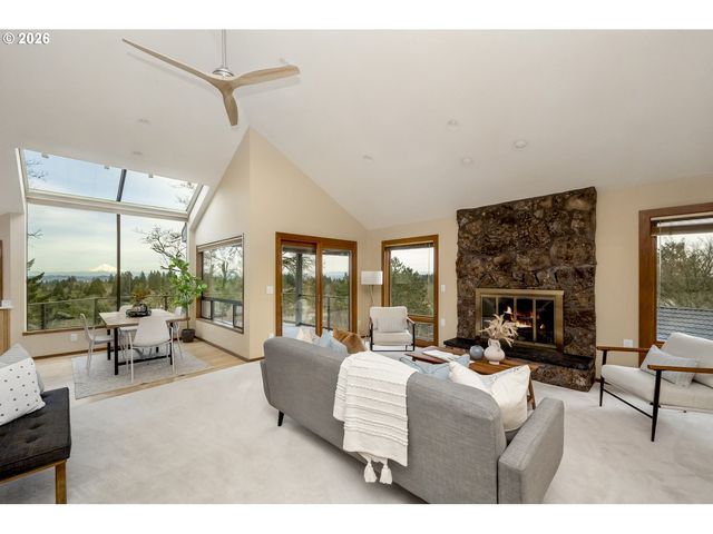 2912 ORCHARD HILL Pl, Lake Oswego, OR 97035