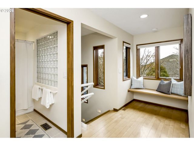 2912 ORCHARD HILL Pl, Lake Oswego, OR 97035