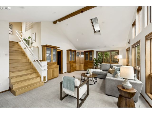 2912 ORCHARD HILL Pl, Lake Oswego, OR 97035