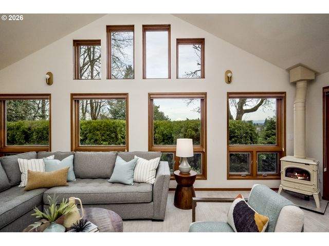 2912 ORCHARD HILL Pl, Lake Oswego, OR 97035