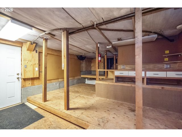 2912 ORCHARD HILL Pl, Lake Oswego, OR 97035