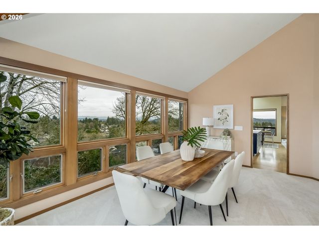 2912 ORCHARD HILL Pl, Lake Oswego, OR 97035