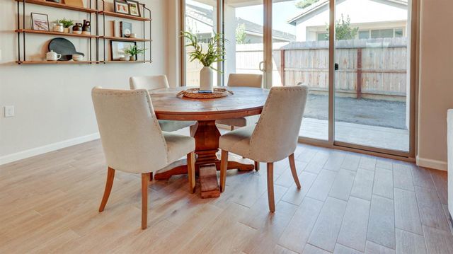 2463 E Okeefe Drive, Fresno, CA 93720