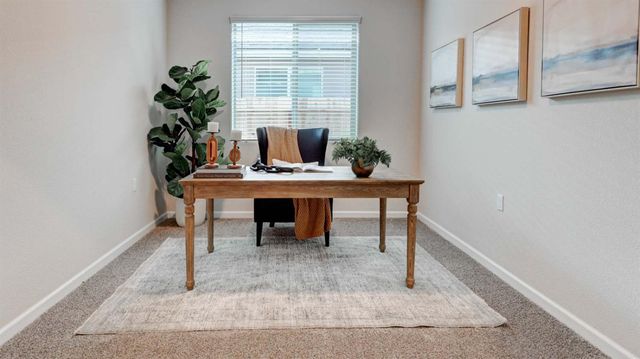 2463 E Okeefe Drive, Fresno, CA 93720