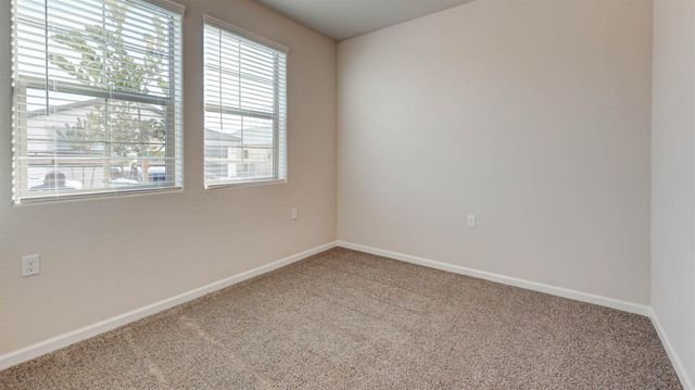 2463 E Okeefe Drive, Fresno, CA 93720