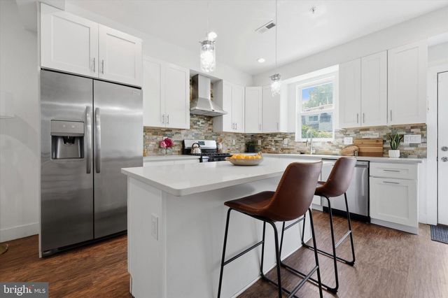 1720 INGERSOLL ST, Philadelphia, PA 19121
