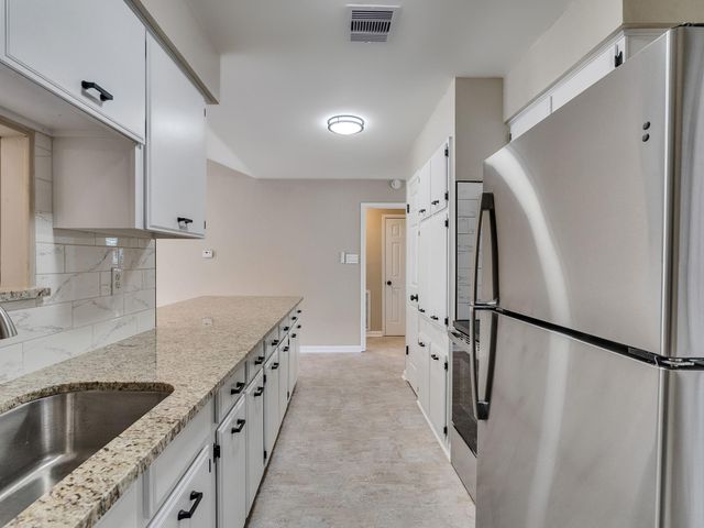 11010 Whittingham Lane, Houston, TX 77099