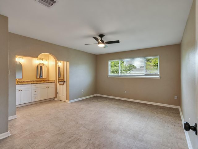 11010 Whittingham Lane, Houston, TX 77099