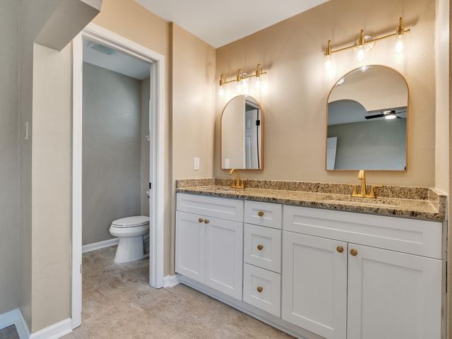 11010 Whittingham Lane, Houston, TX 77099