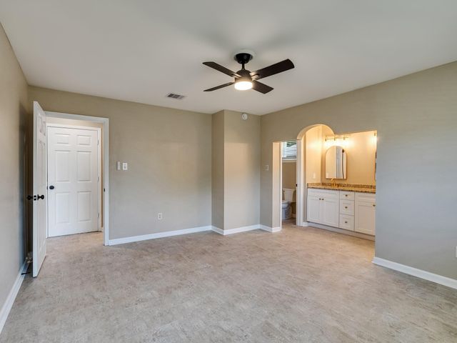 11010 Whittingham Lane, Houston, TX 77099