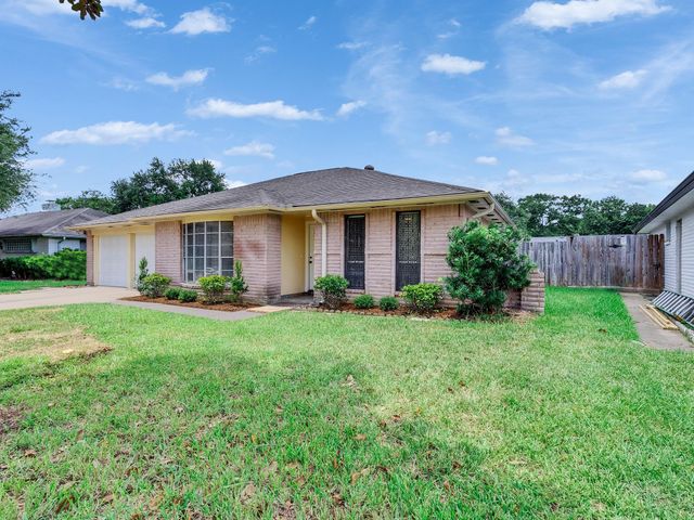 11010 Whittingham Lane, Houston, TX 77099