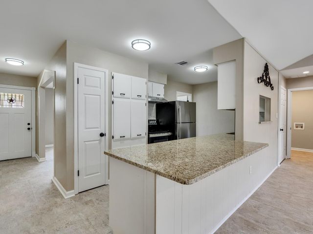 11010 Whittingham Lane, Houston, TX 77099