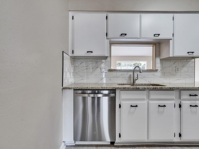 11010 Whittingham Lane, Houston, TX 77099
