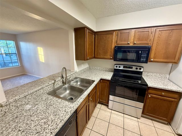25144 Budde Road 7, Spring, TX 77380