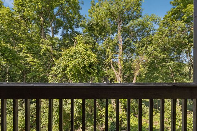 243 Summit Ridge Dr, Nashville, TN 37215