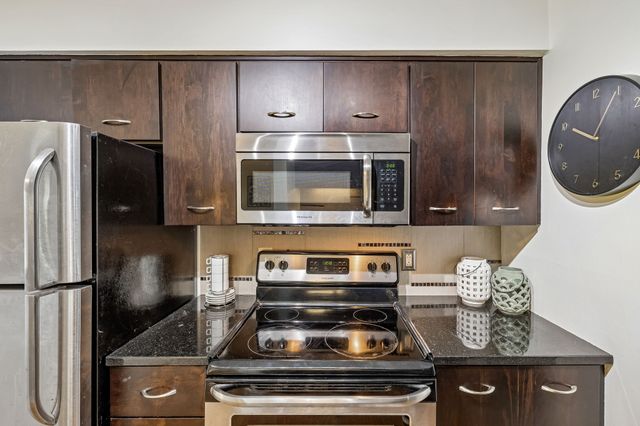 243 Summit Ridge Dr, Nashville, TN 37215