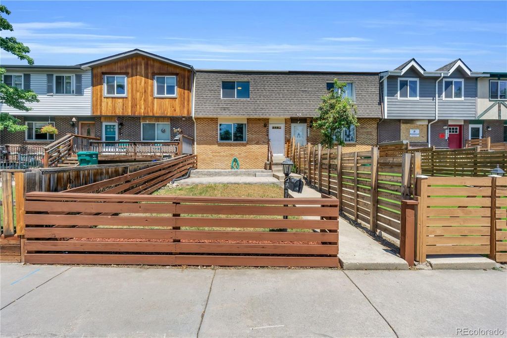 9461 W 47th Avenue, Wheat Ridge, CO 80033