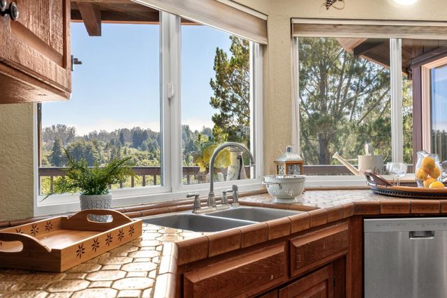 257 Oak Hill, Watsonville, CA 95076
