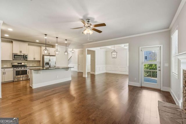 6496 CROSSCREEK Lane, Flowery Branch, GA 30542