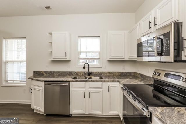 2555 Flat Shoals Road 3005, Atlanta, GA 30349
