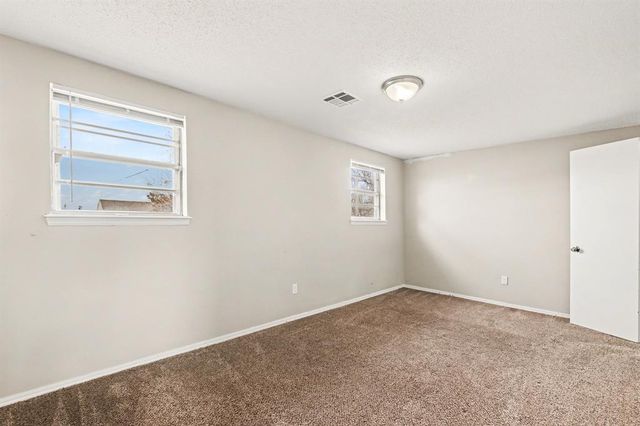 5825 NW 72nd Street, Warr Acres, OK 73132