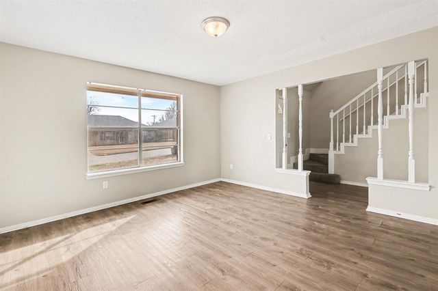 5825 NW 72nd Street, Warr Acres, OK 73132