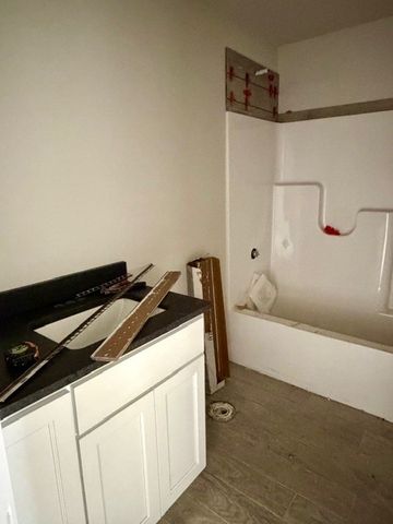 301 E Copper Leaf Drive, Siloam Springs, AR 72761