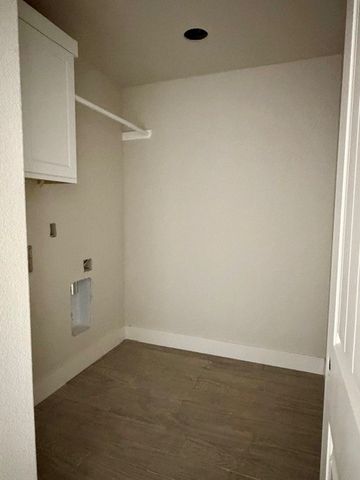 301 E Copper Leaf Drive, Siloam Springs, AR 72761