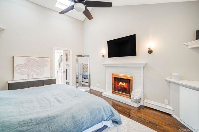 6 Crusader Lane, Nesconset, NY 11767