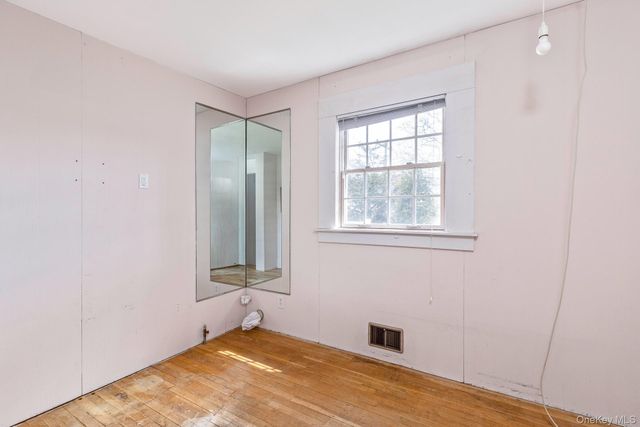 10 Fortune Court, Commack, NY 11725