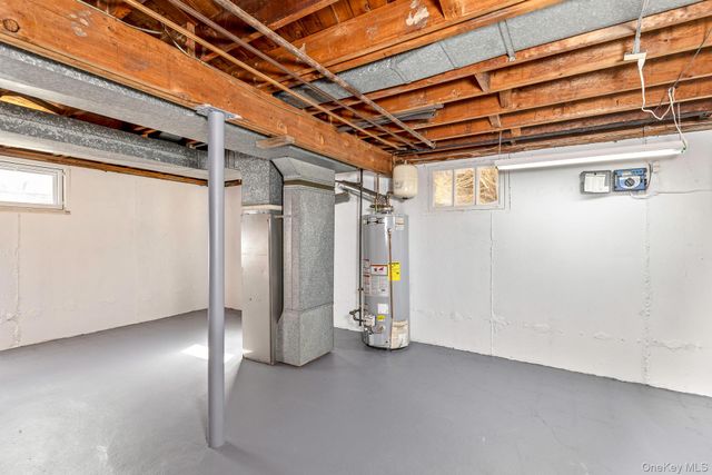 10 Fortune Court, Commack, NY 11725