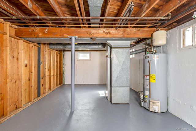 10 Fortune Court, Commack, NY 11725