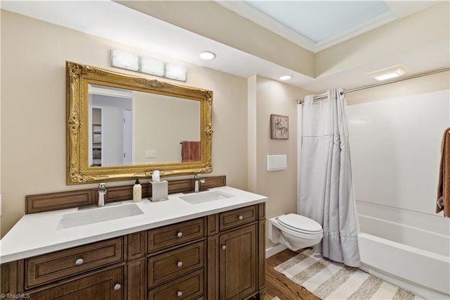 501 W Poplar Ridge Court, Greensboro, NC 27455