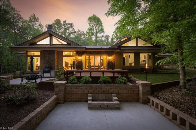 501 W Poplar Ridge Court, Greensboro, NC 27455