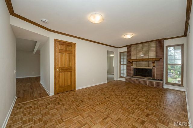 9136 Pardee Spur, St Louis, MO 63126