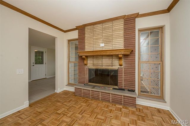 9136 Pardee Spur, St Louis, MO 63126