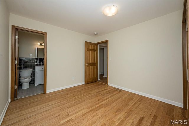 9136 Pardee Spur, St Louis, MO 63126