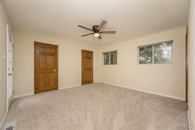 9136 Pardee Spur, St Louis, MO 63126