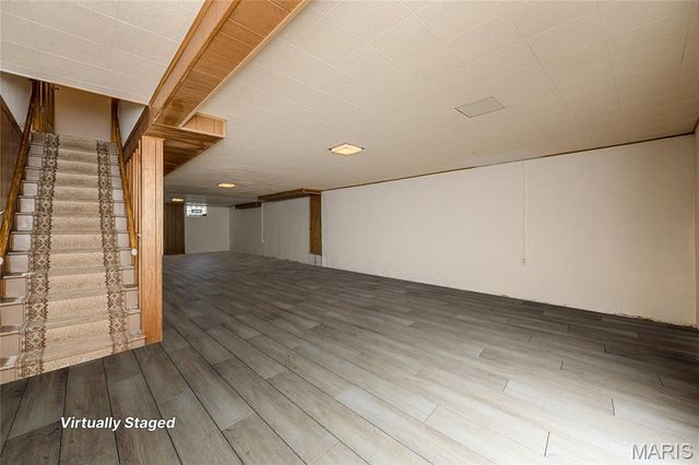 9136 Pardee Spur, St Louis, MO 63126