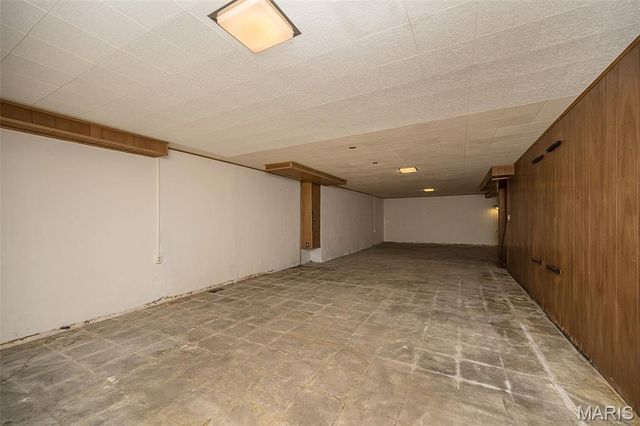 9136 Pardee Spur, St Louis, MO 63126